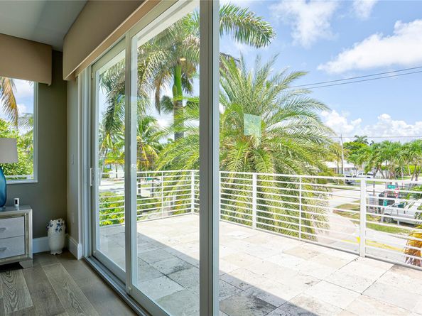 3200 NE 26th St, Fort Lauderdale FL 33305