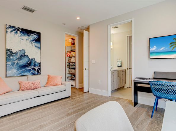 3200 NE 26th St, Fort Lauderdale FL 33305