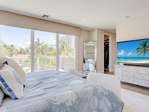 3200 NE 26th St, Fort Lauderdale FL 33305