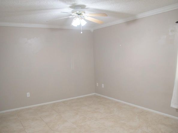 5628 Pebble Brook Lane, Boynton Beach FL 33472