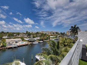 2743 NE 1 Street, Pompano Beach FL 33062