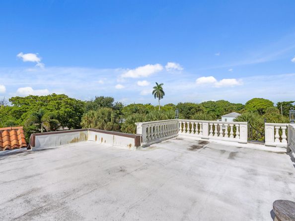 3201 N Flagler Drive, West Palm Beach FL 33407