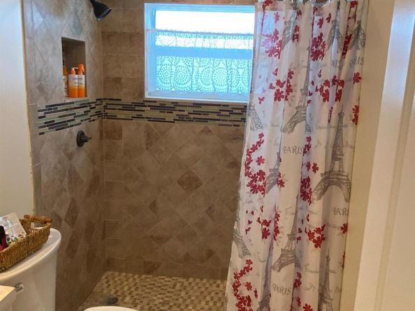 219 Lakeview 102 Avenue 102, Lantana FL 33462