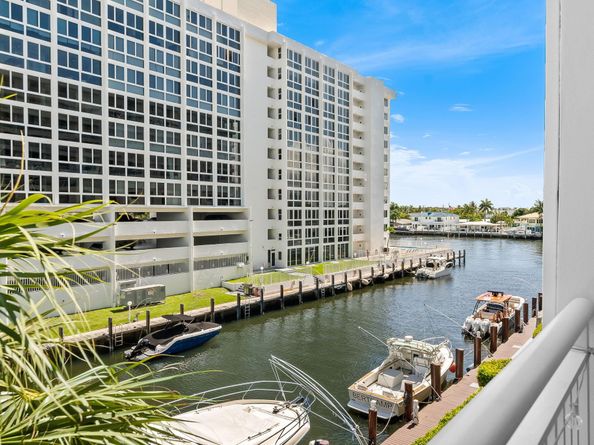 3100 NE 48th St 304, Fort Lauderdale FL 33308