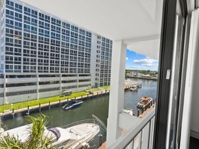 3100 NE 48th St 304, Fort Lauderdale FL 33308