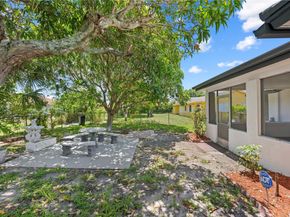 612 Clear Lake Ave, West Palm Beach FL 33401