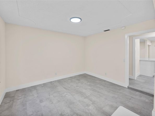 612 Clear Lake Ave, West Palm Beach FL 33401