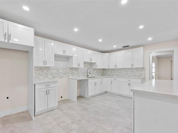 612 Clear Lake Ave, West Palm Beach FL 33401
