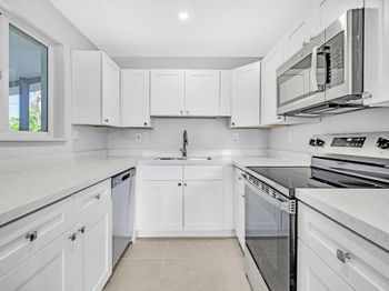 5680 NE 7th Ter