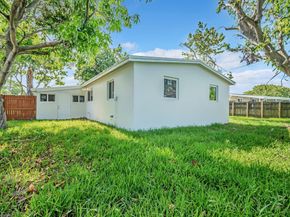 5680 NE 7th Ter, Fort Lauderdale FL 33334