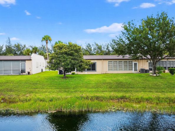 121 Lake Meryl Drive, West Palm Beach FL 33411