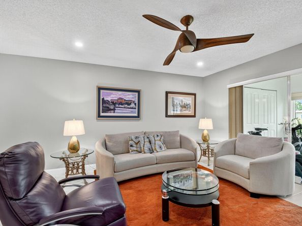121 Lake Meryl Drive, West Palm Beach FL 33411