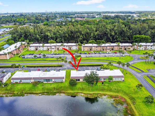 121 Lake Meryl Drive, West Palm Beach FL 33411