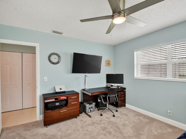 121 Lake Meryl Drive, West Palm Beach FL 33411