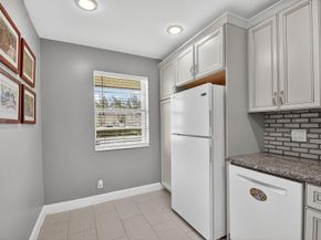 121 Lake Meryl Drive, West Palm Beach FL 33411