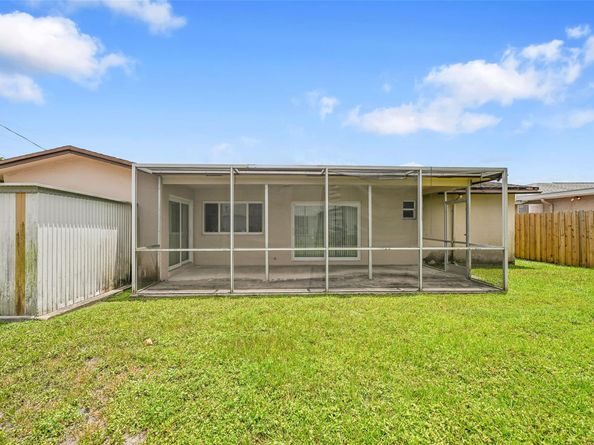 10599 NW 26th Pl, Sunrise FL 33322