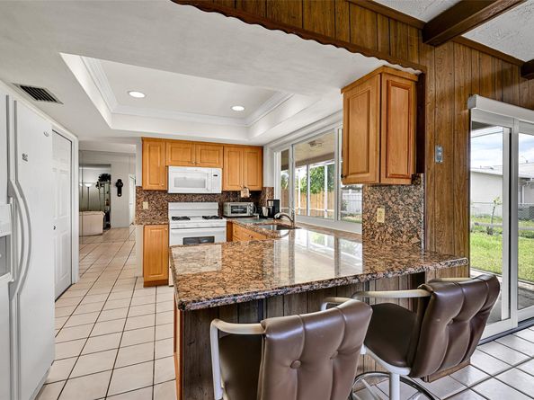 10599 NW 26th Pl, Sunrise FL 33322