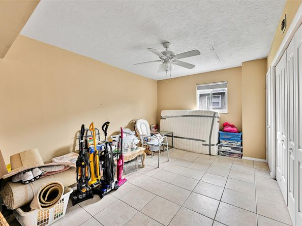10599 NW 26th Pl, Sunrise FL 33322