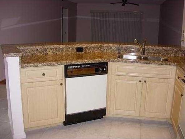 2205 S Cypress Bend Dr 307, Pompano Beach FL 33069