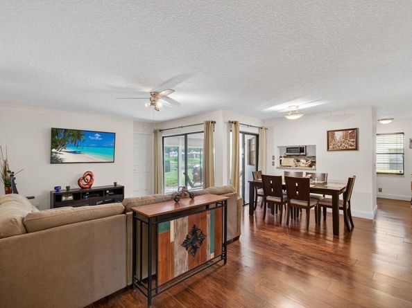 5823 Parkwalk Drive, Boynton Beach FL 33472