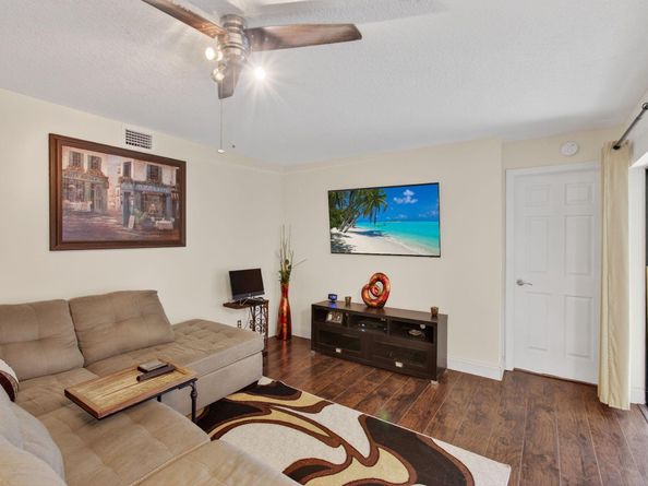 5823 Parkwalk Drive, Boynton Beach FL 33472