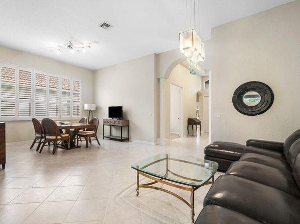 9587 Positano Way, Lake Worth FL 33467
