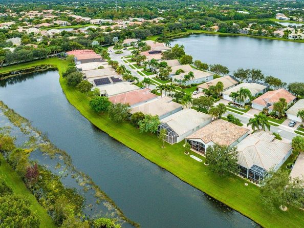 9587 Positano Way, Lake Worth FL 33467
