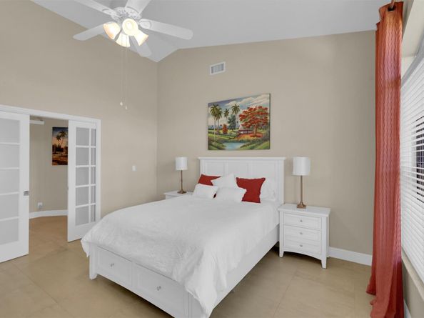 19441 NW 3rd St, Pembroke Pines FL 33029