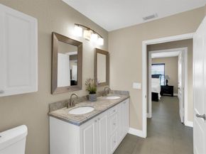 19441 NW 3rd St, Pembroke Pines FL 33029