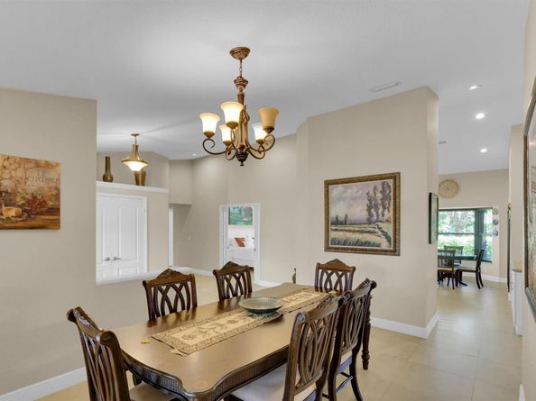 19441 NW 3rd St, Pembroke Pines FL 33029