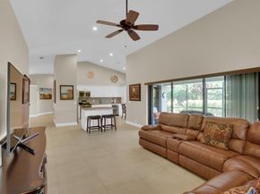 19441 NW 3rd St, Pembroke Pines FL 33029