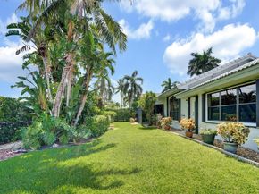 19441 NW 3rd St, Pembroke Pines FL 33029