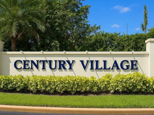 104 Windsor Dr E, West Palm Beach FL 33417