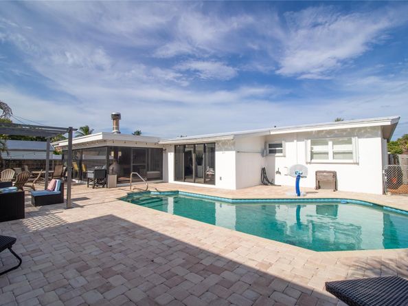 925 SE 14th Avenue, Deerfield Beach FL 33441