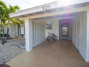 925 SE 14th Avenue, Deerfield Beach FL 33441