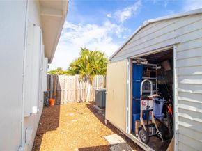 925 SE 14th Avenue, Deerfield Beach FL 33441