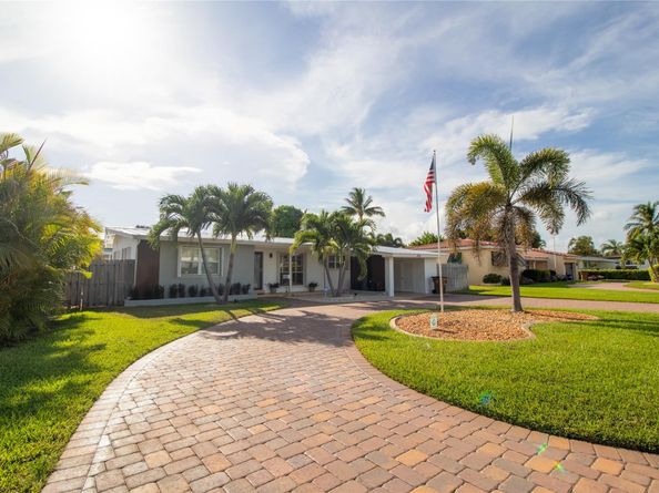 925 SE 14th Avenue, Deerfield Beach FL 33441