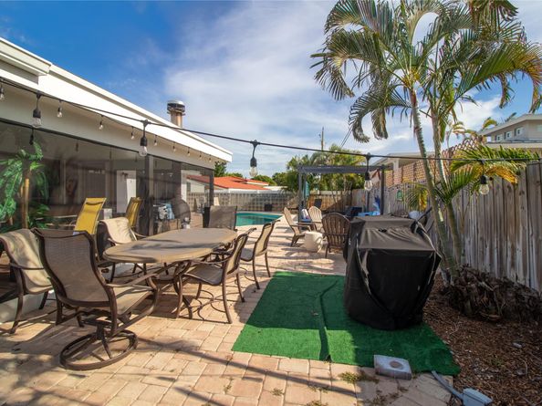 925 SE 14th Avenue, Deerfield Beach FL 33441