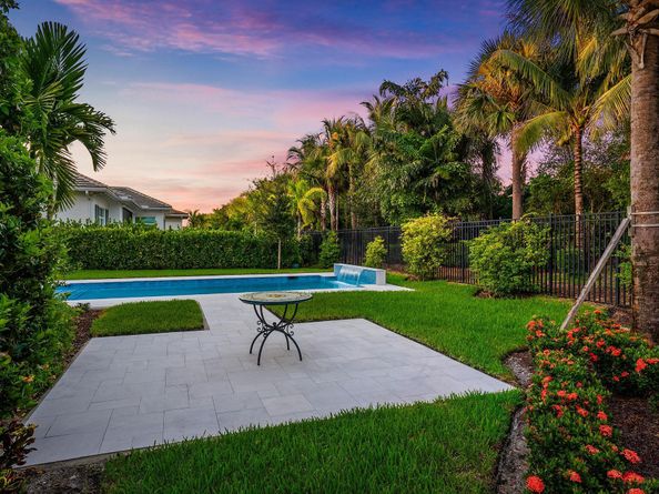 9216 Coral Isles Circle, Palm Beach Gardens FL 33412