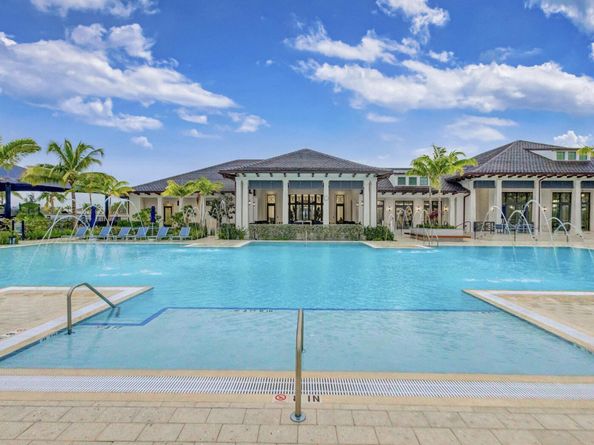 9216 Coral Isles Circle, Palm Beach Gardens FL 33412