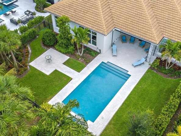 9216 Coral Isles Circle, Palm Beach Gardens FL 33412