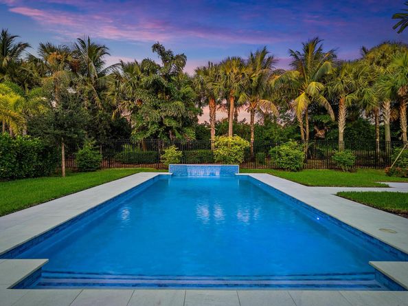 9216 Coral Isles Circle, Palm Beach Gardens FL 33412