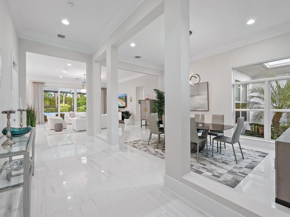 9216 Coral Isles Circle, Palm Beach Gardens FL 33412