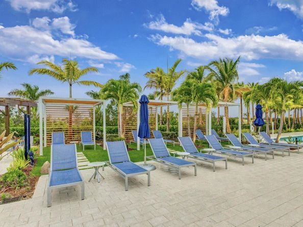 9216 Coral Isles Circle, Palm Beach Gardens FL 33412