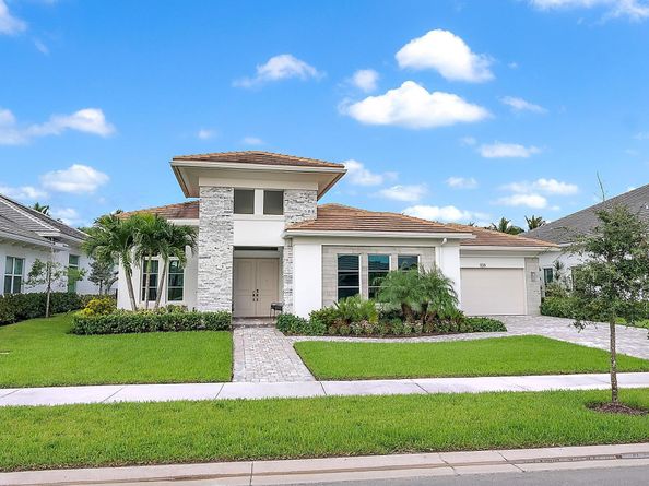 9216 Coral Isles Circle, Palm Beach Gardens FL 33412