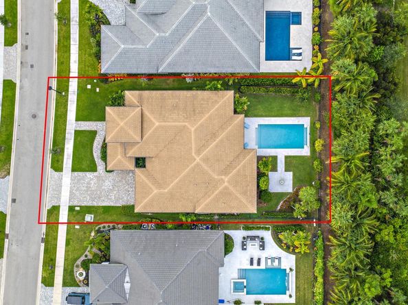 9216 Coral Isles Circle, Palm Beach Gardens FL 33412