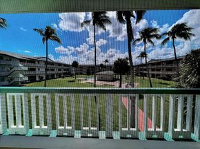 5300 Washington Street I206, Hollywood FL 33021