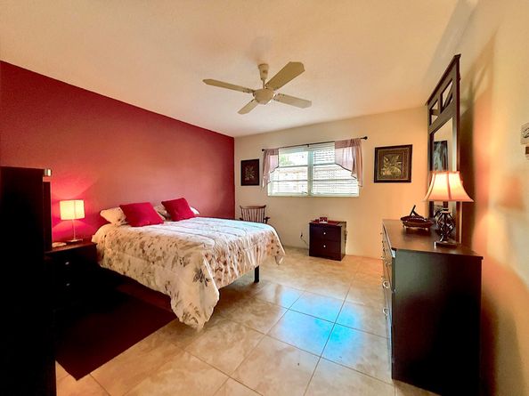 5300 Washington Street I206, Hollywood FL 33021
