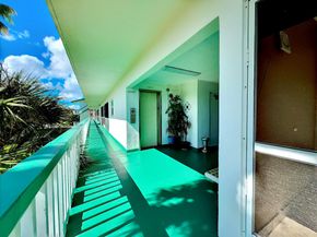 5300 Washington Street I206, Hollywood FL 33021