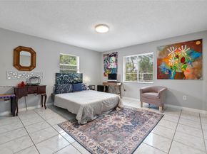 11 NE 18th St, Pompano Beach FL 33060